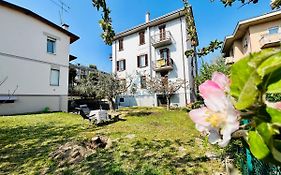 Ares Apartment - Vicino Al Lago Di Garda E Alla Stazione Treno