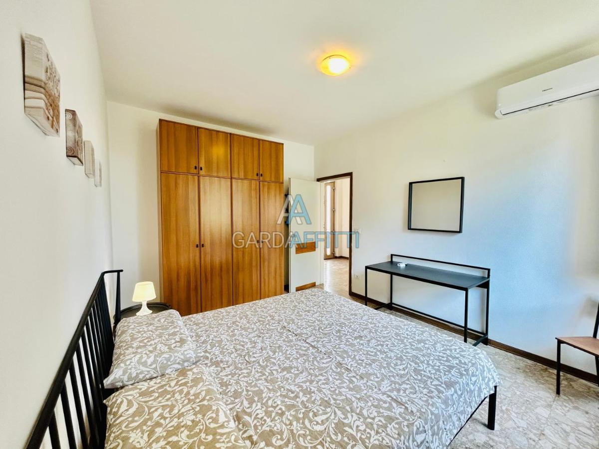 Ares Apartment - Vicino Al Lago Di Garda E Alla Stazione Treno Desenzano del Garda Exterior photo