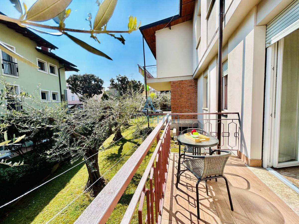 Ares Apartment - Vicino Al Lago Di Garda E Alla Stazione Treno Desenzano del Garda Exterior photo