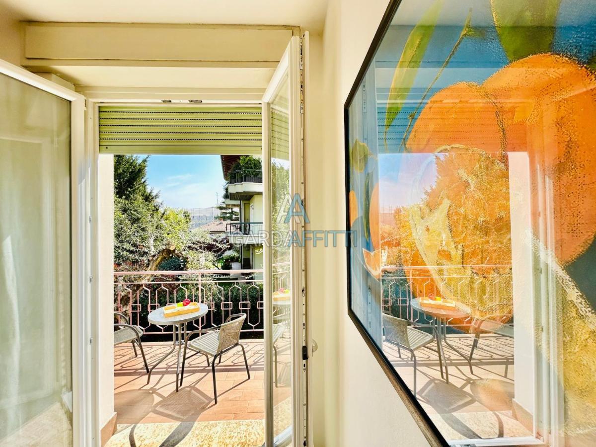 Ares Apartment - Vicino Al Lago Di Garda E Alla Stazione Treno Desenzano del Garda Exterior photo
